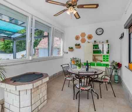 Nyaraló Kuca Za Odmor Roberta Bater